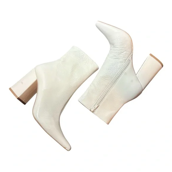 STEVE MADDEN Zoe White Patent Heeled Booties - Picture 1 of 9